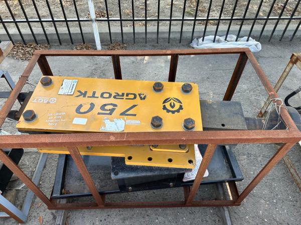 2023 AGT TopCat Skid Steer Post Driver - $2,500.00