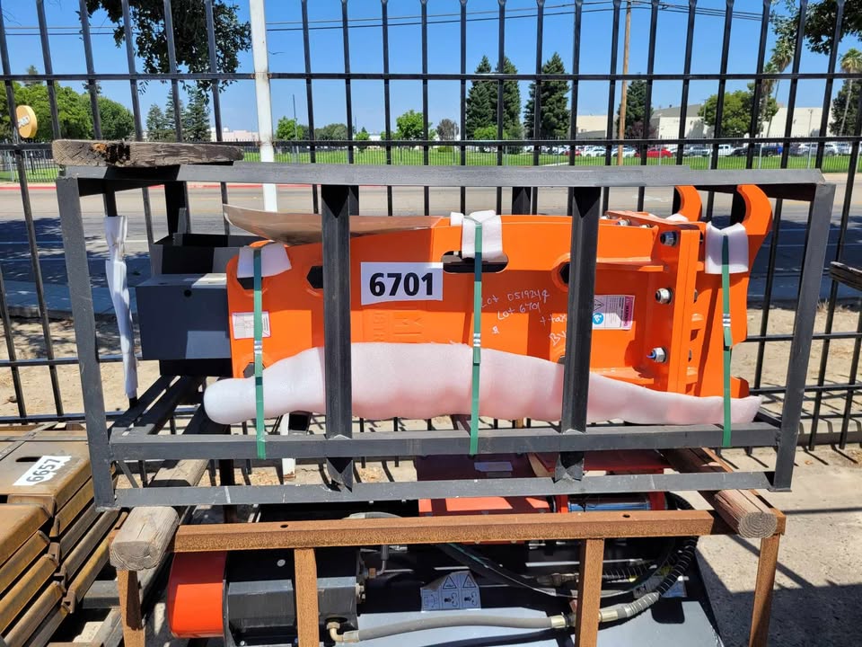 TMG 6-9 Ton Breaker for Excavators - $2,400.00 - Image 2