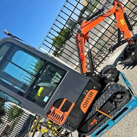 AGT QH13R Mini Excavator - $6,000