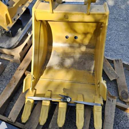 CAT 416 Backhoe Bucket - $950